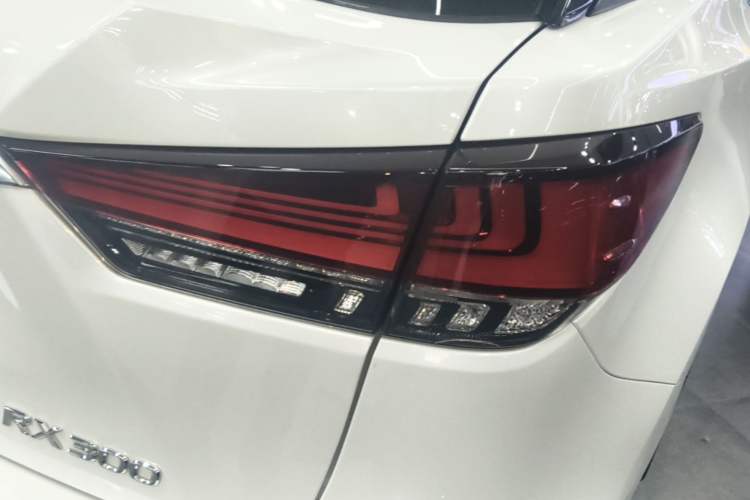 Used Lexus RX 2020 Revised Version 300 Two-Wheel Drive Elite Edition Right Rear Taillight