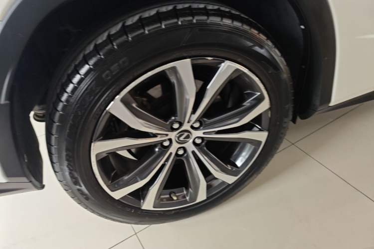 Used Lexus RX 2020 Facelifted 300 4x4 Elegant Edition Right Rear Wheel Hub