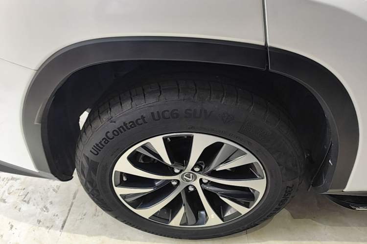 Used Lexus RX 2020 Revised Version 300 Two-Wheel Drive Comfort Edition Right Rear Wheel Hub