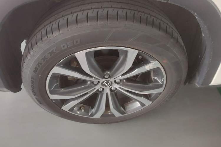 Used Lexus RX 2020 300 4x4 Elegant Edition China VI Right Rear Wheel Hub