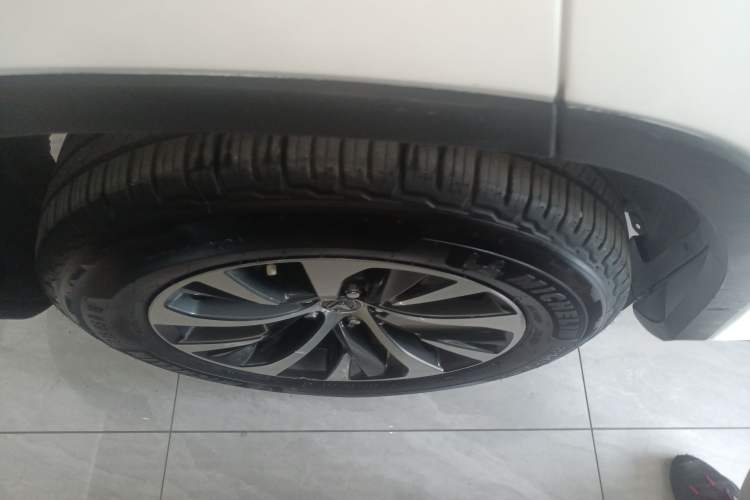 Used Lexus RX 2020 300 Two-Wheel Drive Elite Edition China VI Standard Right Rear Wheel Hub