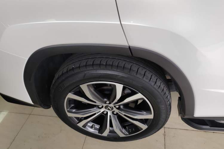 Used Lexus RX 2020 Facelifted 300 4x4 Elegant Edition Right Rear Wheel Hub