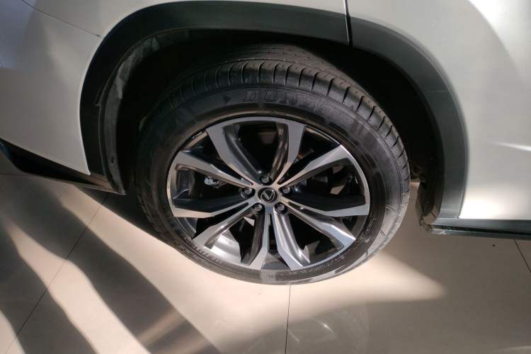 Used Lexus RX 2020 Facelifted 300 4x4 Elegant Edition Right Rear Wheel Hub