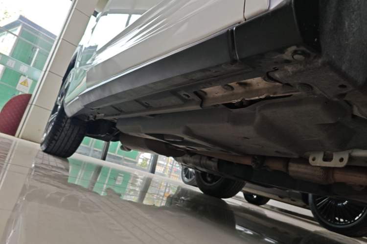 Used Lexus RX 2020 Facelifted 300 4x4 Elegant Edition Right Side Sill