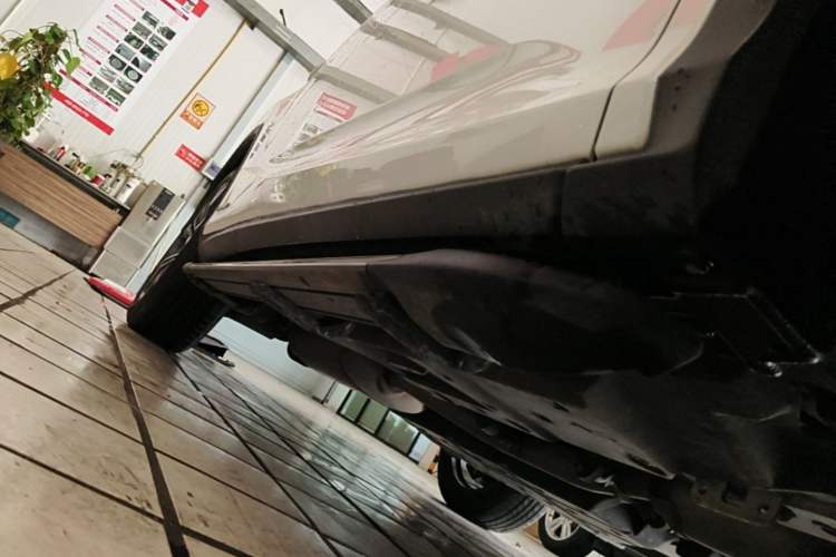 Used Lexus RX 2020 Revised Version 450h Four-Wheel Drive Elegant Edition Right Side Sill