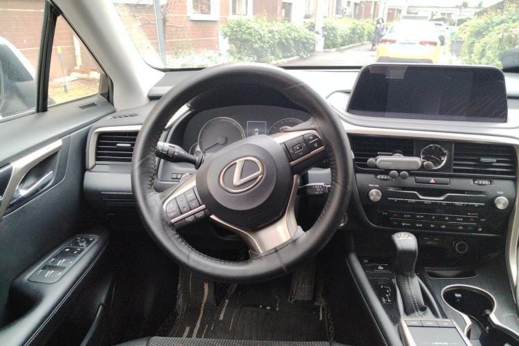 Used Lexus RX 2020 300 Two-Wheel Drive Elite Edition China VI Standard Steering Wheel