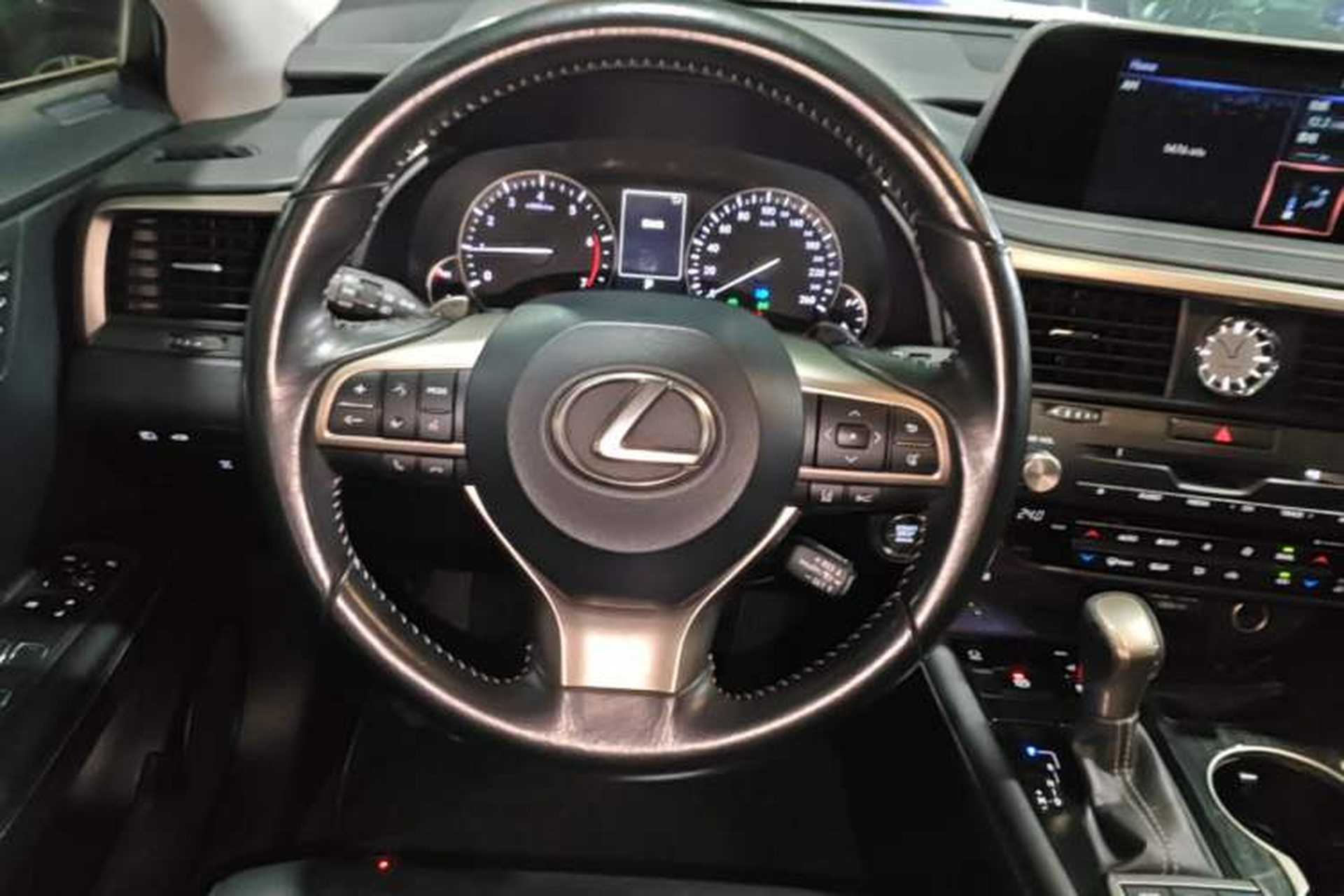 Used Lexus RX 2020 300 4x4 Elegant Edition China VI Steering Wheel