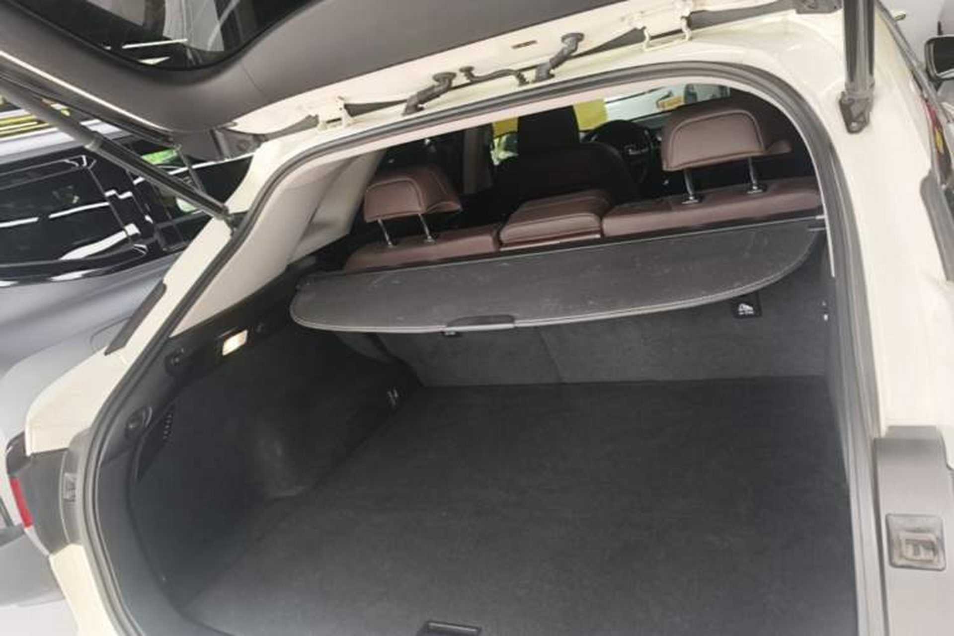 Used Lexus RX 2020 300 4x4 Elegant Edition China VI Trunk