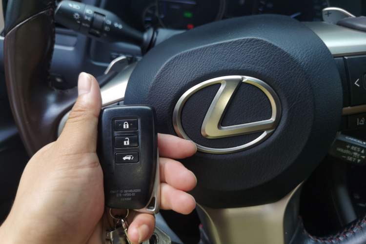 Used Lexus RX 2020 450h Four-Wheel Drive Elegant Edition China VI Standard Vehicle Key