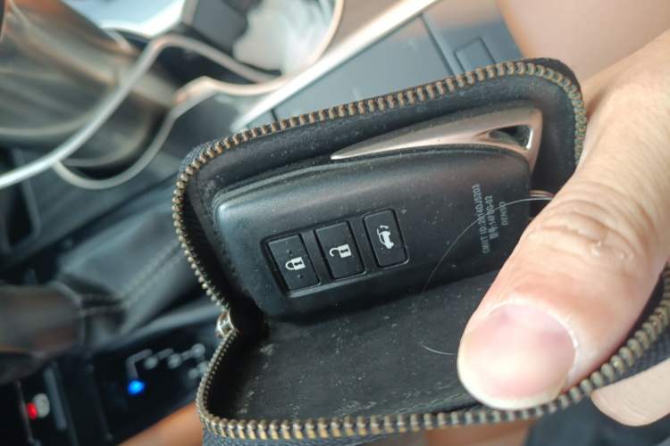 Used Lexus RX 2020 300 Two-Wheel Drive Comfort Edition China VI Standard Vehicle Key