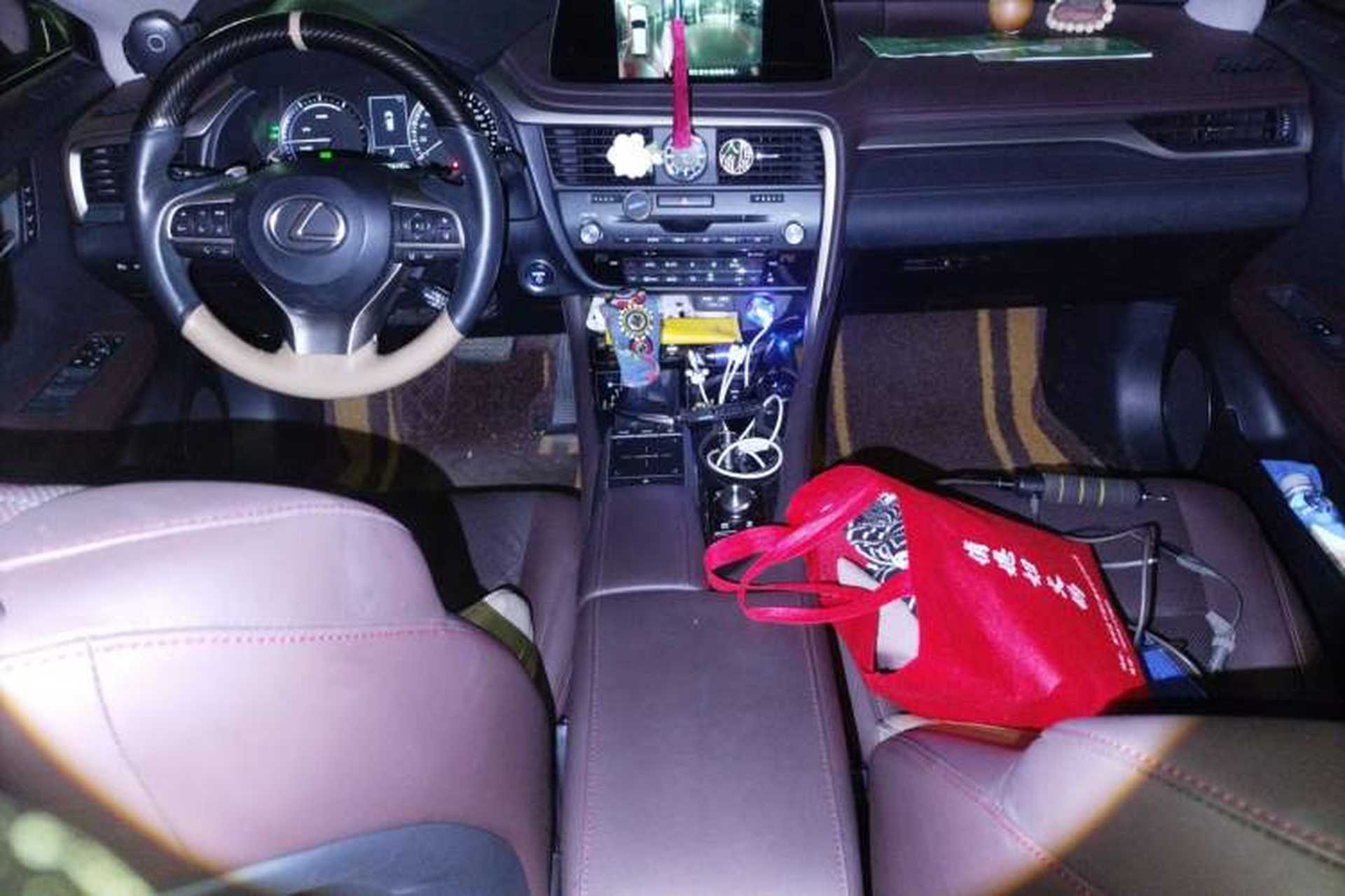 Used Lexus RX 2020 450h Four-Wheel Drive Elegant Edition China VI Standard Center Console