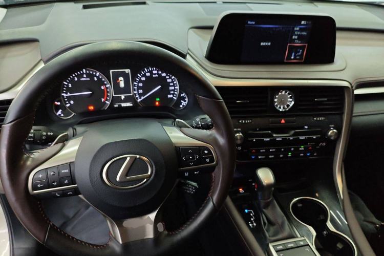 Used Lexus RX 2020 Facelifted 300 4x4 Elegant Edition Center Console