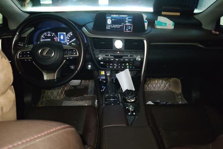 Used Lexus RX 2020 300 4x4 Elegant Edition China VI Center Console