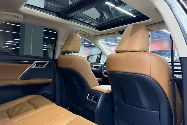 Used Lexus RX 2020 300 4x4 Elegant Edition China VI Interior 10