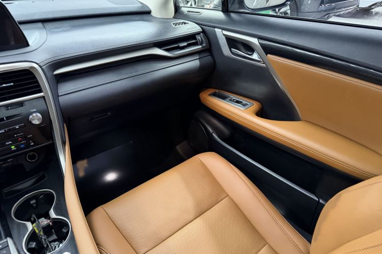 Used Lexus RX 2020 300 4x4 Elegant Edition China VI Interior 7