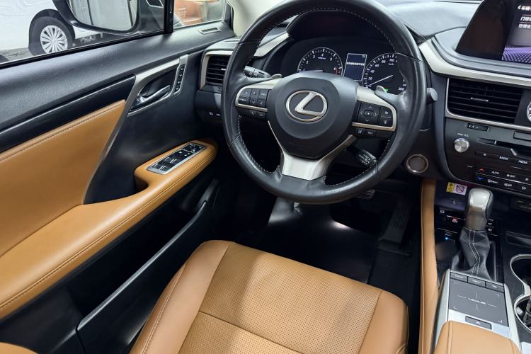 Used Lexus RX 2020 300 4x4 Elegant Edition China VI Interior 8