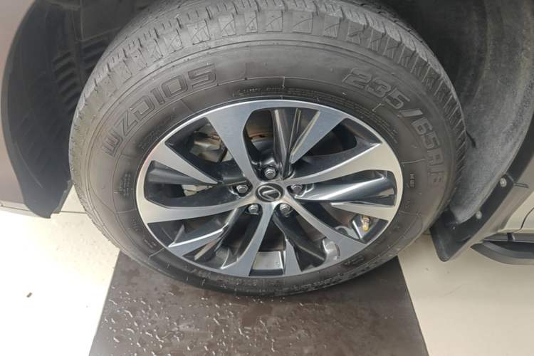 Used Lexus RX 2020 Revised Version 300 Two-Wheel Drive Elite Edition Left Front Wheel Hub