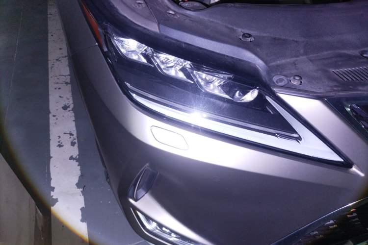 Used Lexus RX 2020 450h Four-Wheel Drive Elegant Edition China VI Standard Right Front Headlight