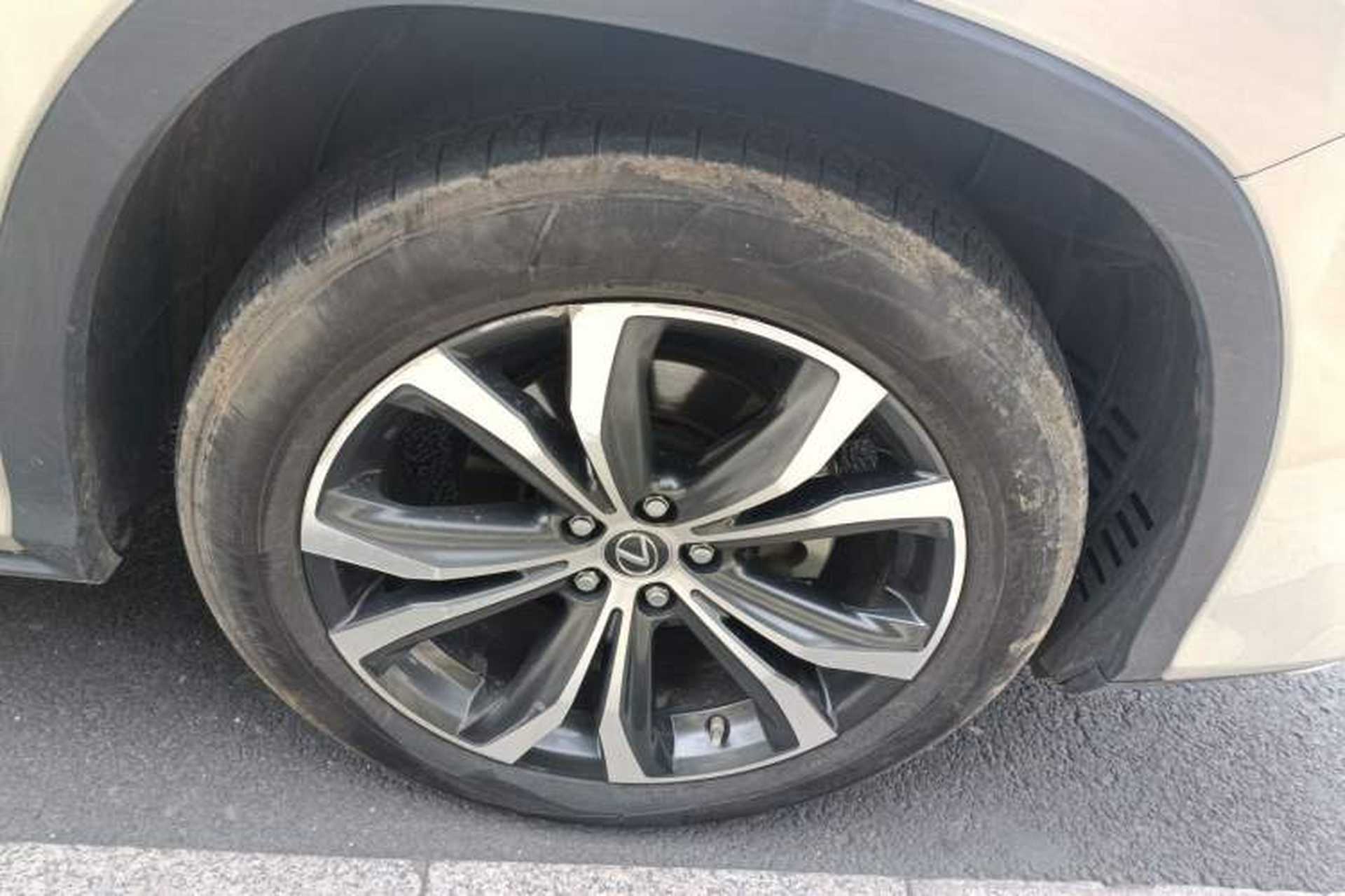 Used Lexus RX 2020 300 4x4 Elegant Edition China VI Right Front Wheel Hub