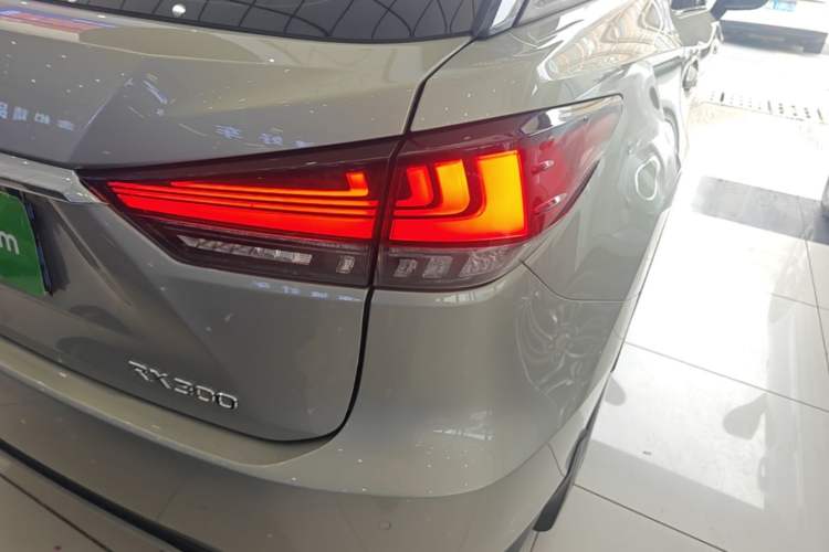 Used Lexus RX 2020 Revised Version 300 Two-Wheel Drive Elite Edition Right Rear Taillight