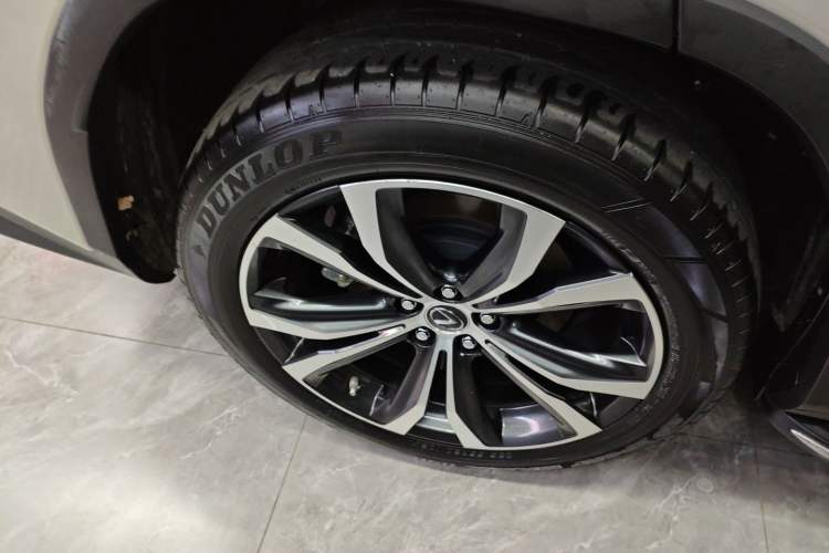 Used Lexus RX 2020 Facelifted 300 4x4 Elegant Edition Right Rear Wheel Hub