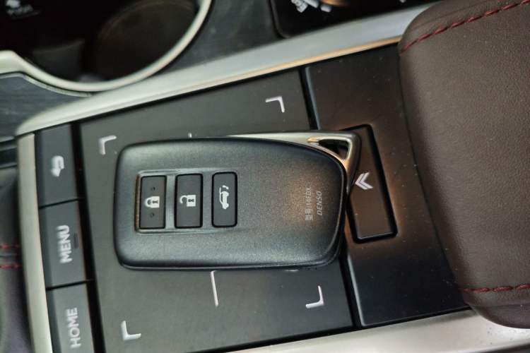 Used Lexus RX 2020 Facelifted 300 4x4 Elegant Edition Vehicle Key