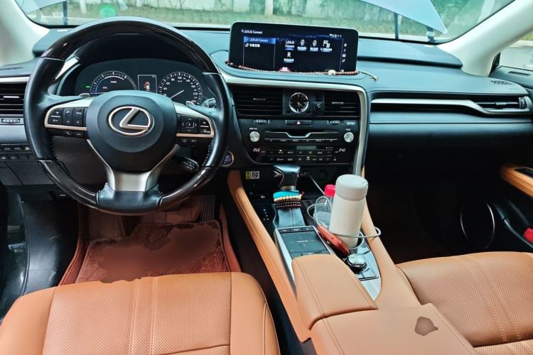 Used Lexus RX 2021 450hL Four-Wheel Drive Luxury Edition with 6 Seats Center Console