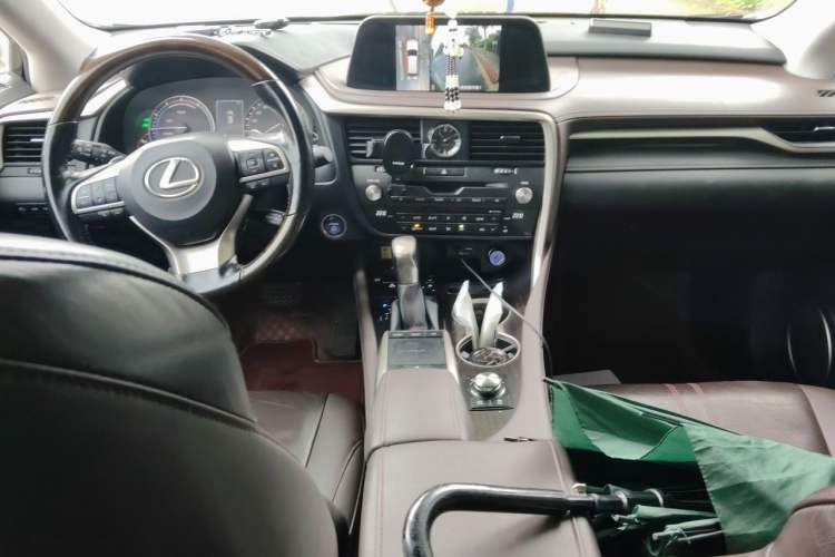Used Lexus RX 2021 450hL Four-Wheel Drive Luxury Edition with 6 Seats Center Console