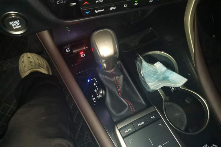 Used Lexus RX 2021 300 Four-Wheel Drive Special Edition Gear Lever
