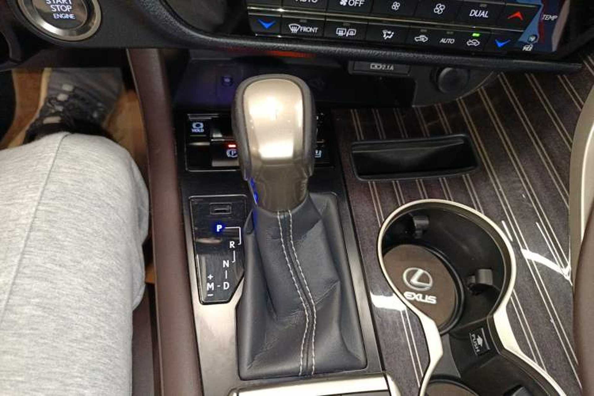 Used Lexus RX 2021 300 Four-Wheel Drive Special Edition Gear Lever