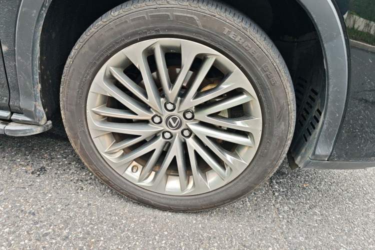 Used Lexus RX 2021 450hL Four-Wheel Drive Luxury Edition with 6 Seats Right Front Wheel Hub