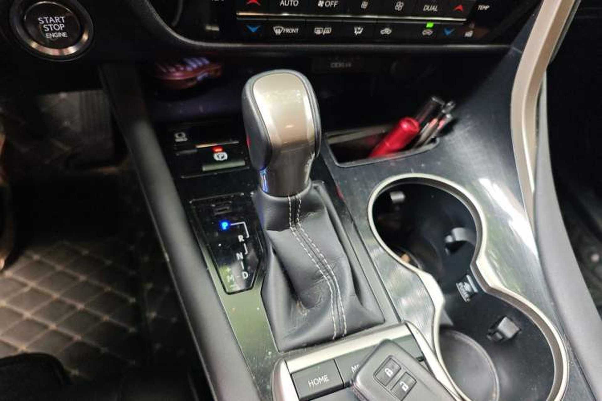 Used Lexus RX 2021 300 Four-Wheel Drive Special Edition Gear Lever