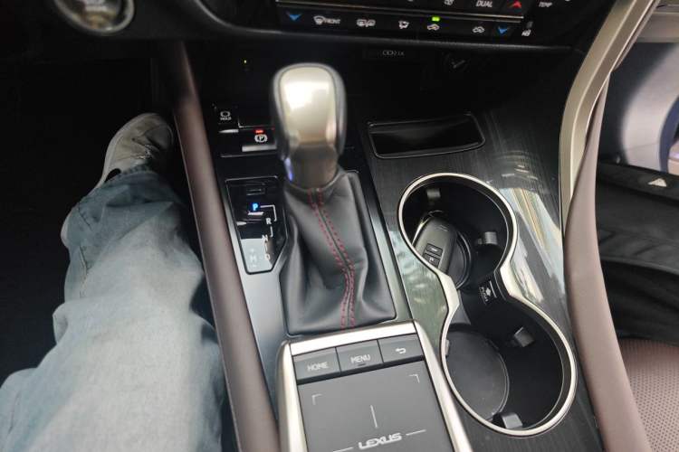 Used Lexus RX 2021 300 Four-Wheel Drive Special Edition Gear Lever