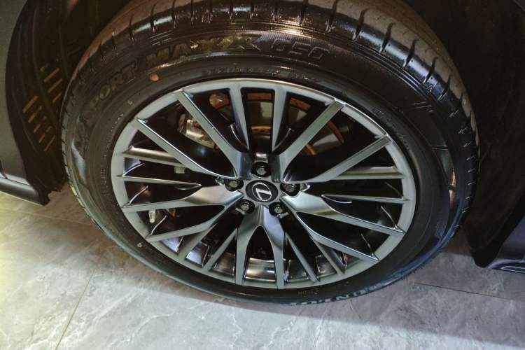 Used Lexus RX 2021 300 4x4 F SPORT Left Front Wheel Hub
