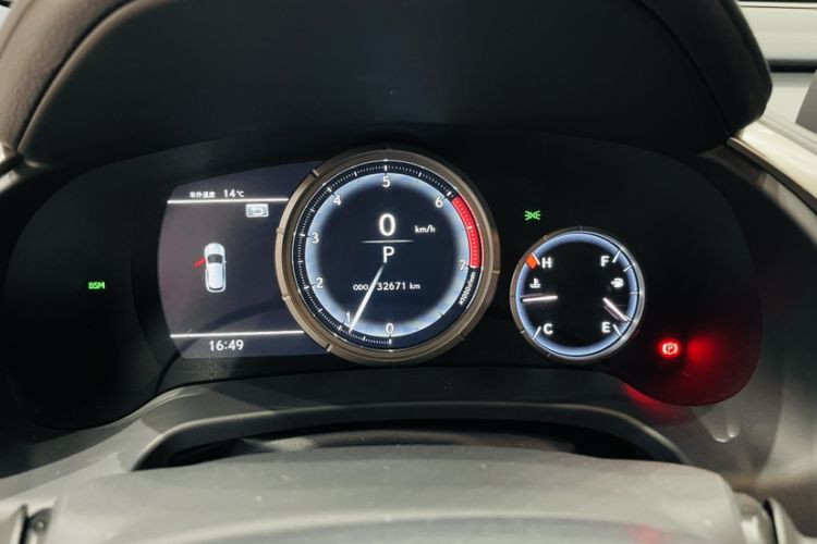 Used Lexus RX 2021 300 4x4 F SPORT Odometer Close Up