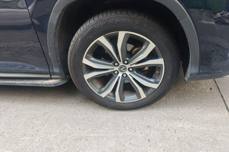 Used Lexus RX 2021 300 Four-Wheel Drive Special Edition Right Front Wheel Hub
