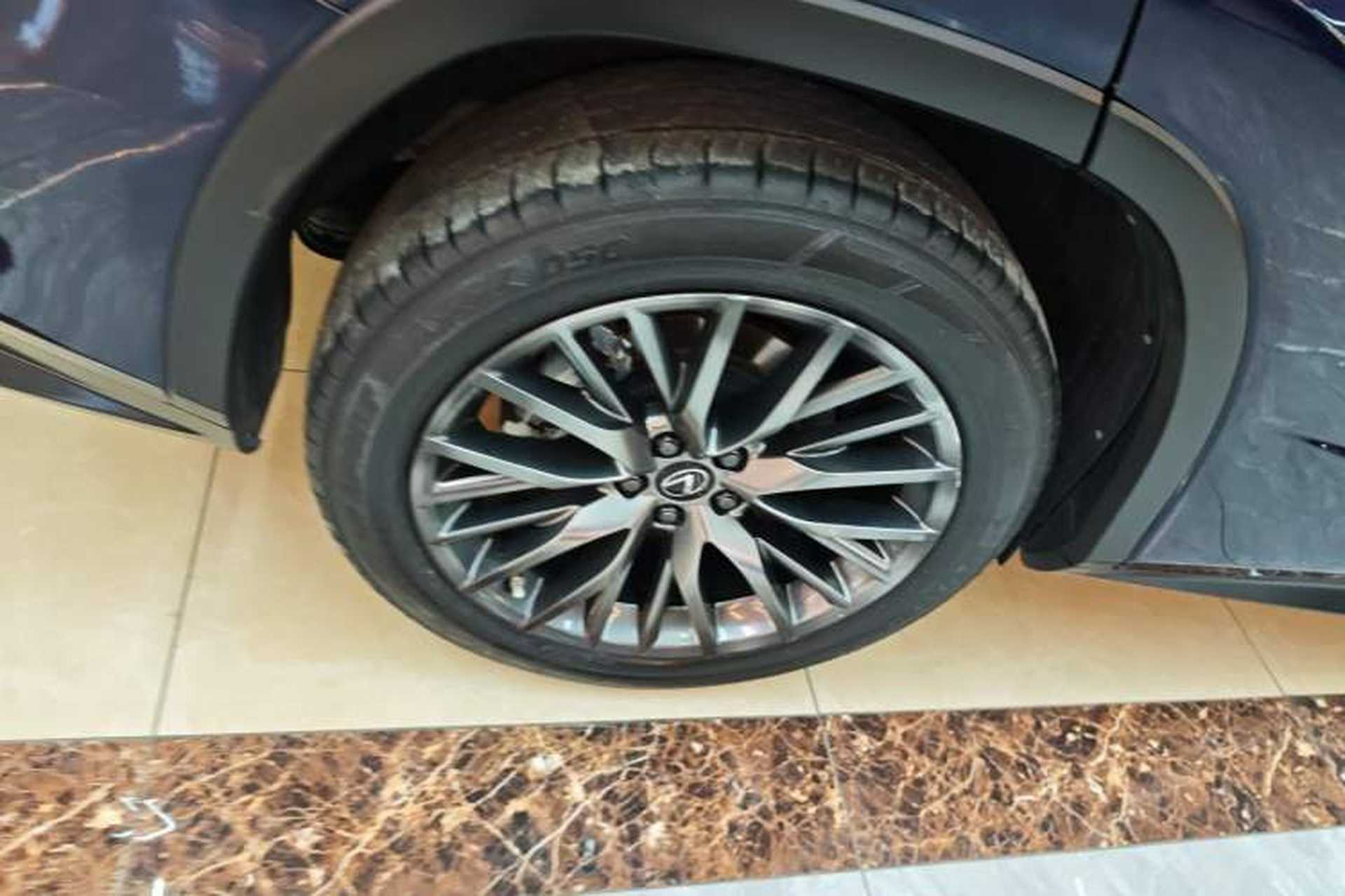 Used Lexus RX 2021 300 4x4 F SPORT Right Rear Wheel Hub