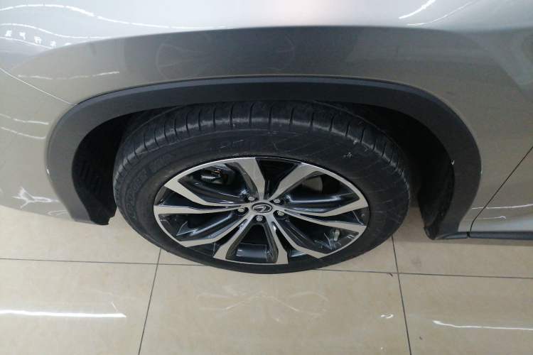Used Lexus RX 2021 300 Four-Wheel Drive Special Edition Left Front Wheel Hub