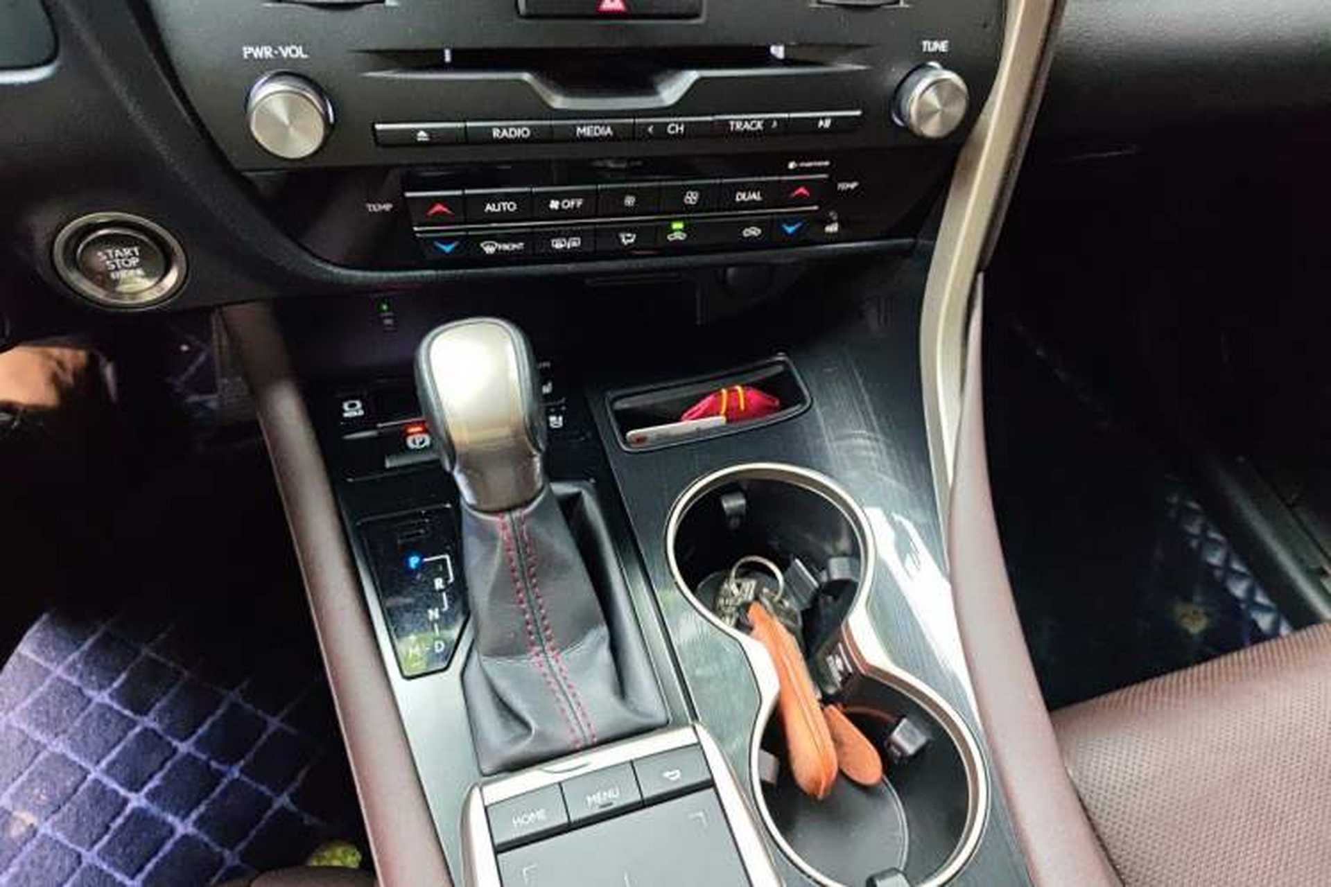 Used Lexus RX 2021 300 Four-Wheel Drive Special Edition Gear Lever