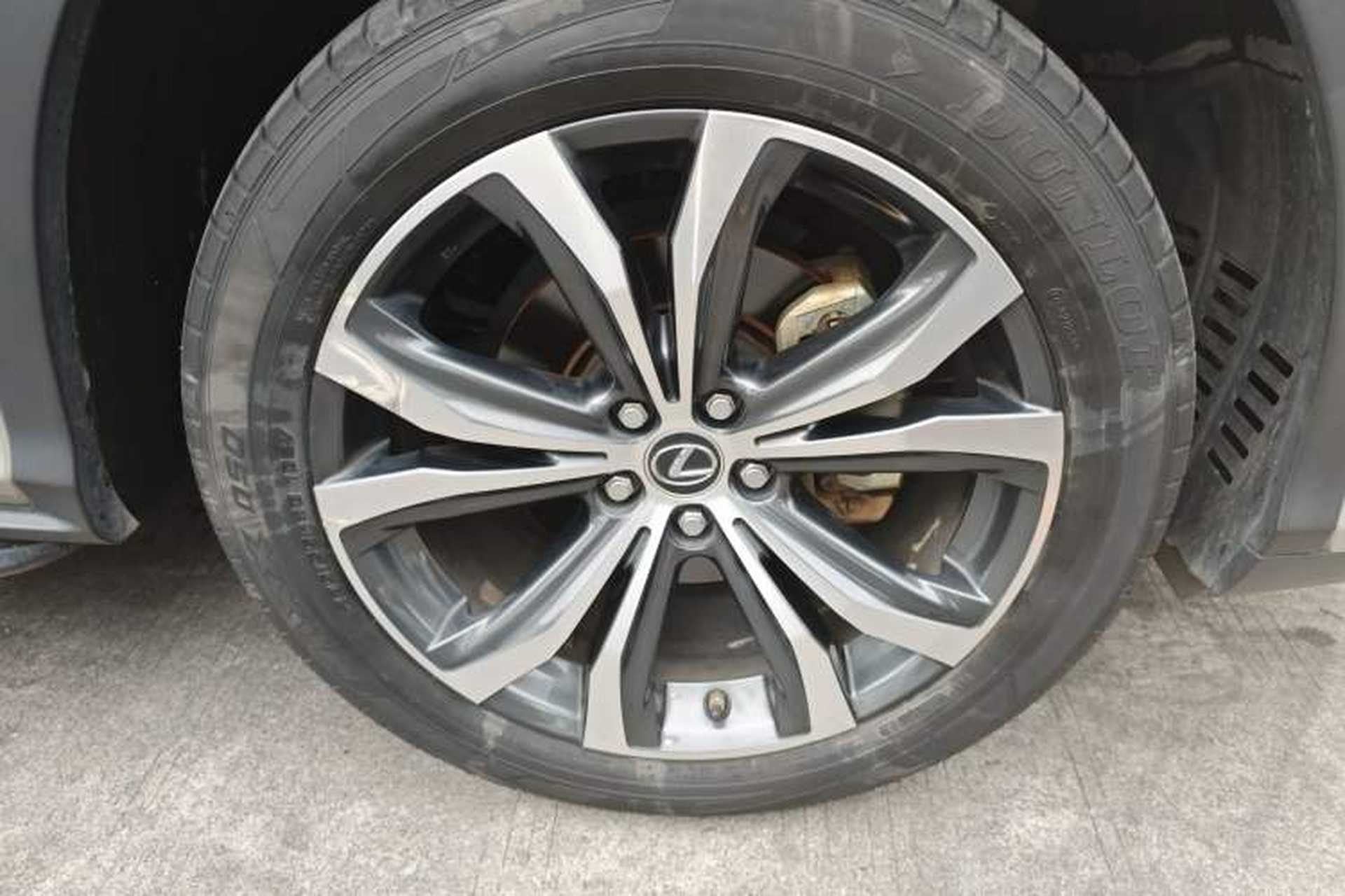 Used Lexus RX 2021 300 Four-Wheel Drive Special Edition Right Front Wheel Hub