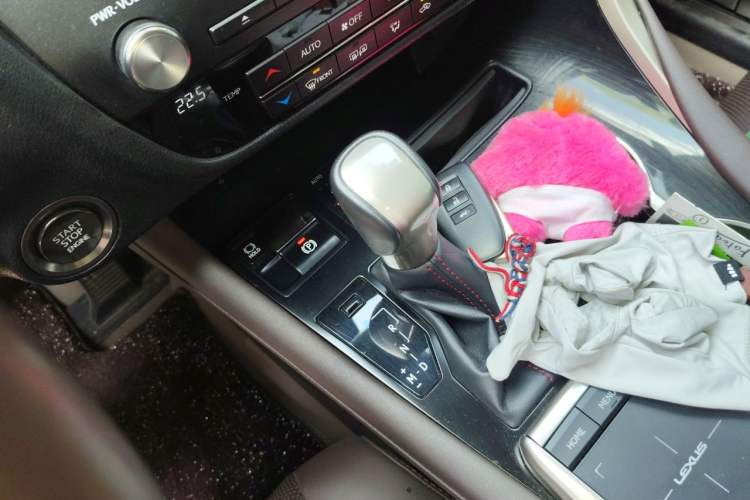 Used Lexus RX 2021 300 Four-Wheel Drive Special Edition Gear Lever