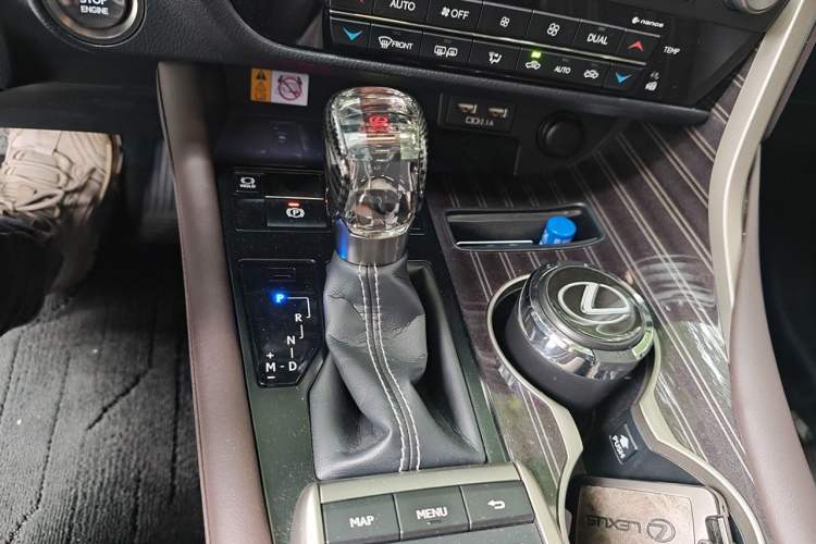 Used Lexus RX 2021 300 Four-Wheel Drive Special Edition Gear Lever