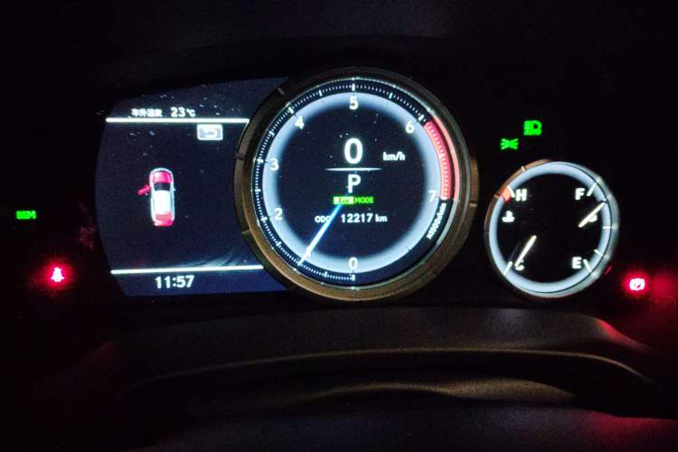 Used Lexus RX 2021 300 4x4 F SPORT Odometer Close Up