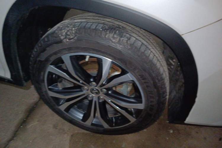 Used Lexus RX 2021 300 Four-Wheel Drive Special Edition Right Front Wheel Hub