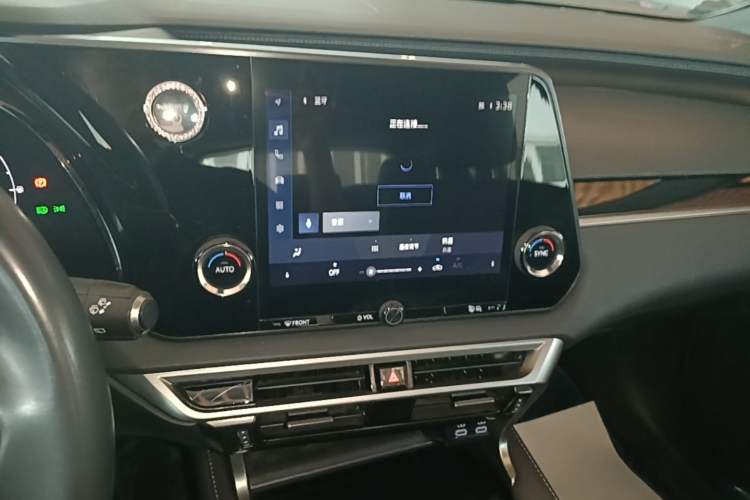 Used Lexus RX 2023 350h Two-Wheel Drive Enjoyment Version Audio And AC Panel