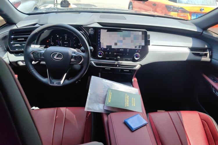 Used Lexus RX 2023 500h Four-Wheel Drive F SPORT Performance Center Console