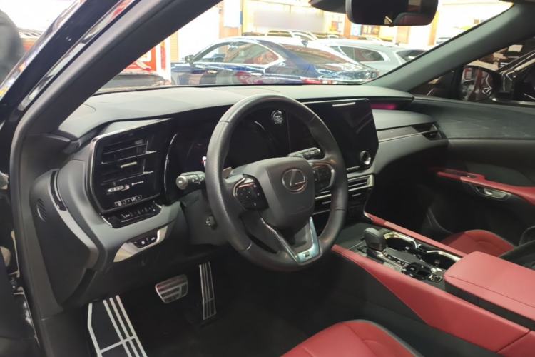 Used Lexus RX 2023 500h Four-Wheel Drive F SPORT Performance Center Console