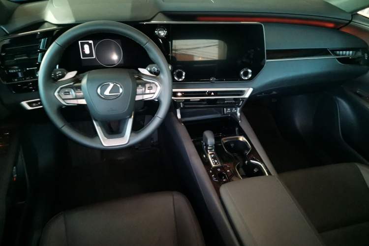 Used Lexus RX 2023 350h Four-Wheel Drive Enjoyment Version Center Console
