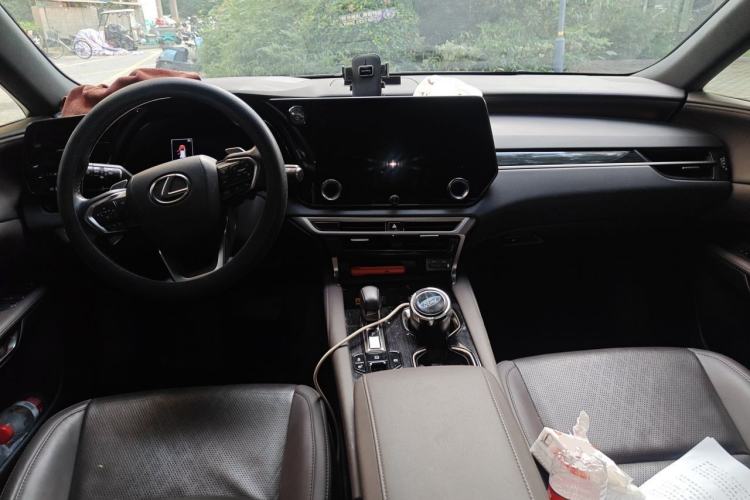 Used Lexus RX 2023 350h Four-Wheel Drive Enjoyment Version Center Console