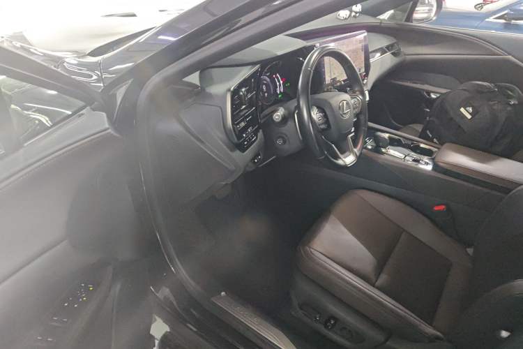 Used Lexus RX 2023 350h Two-Wheel Drive Comfort Edition Driver Seat